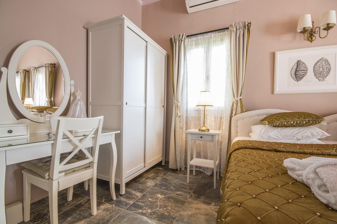 Symi Nautilus Luxury Suites Экстерьер фото